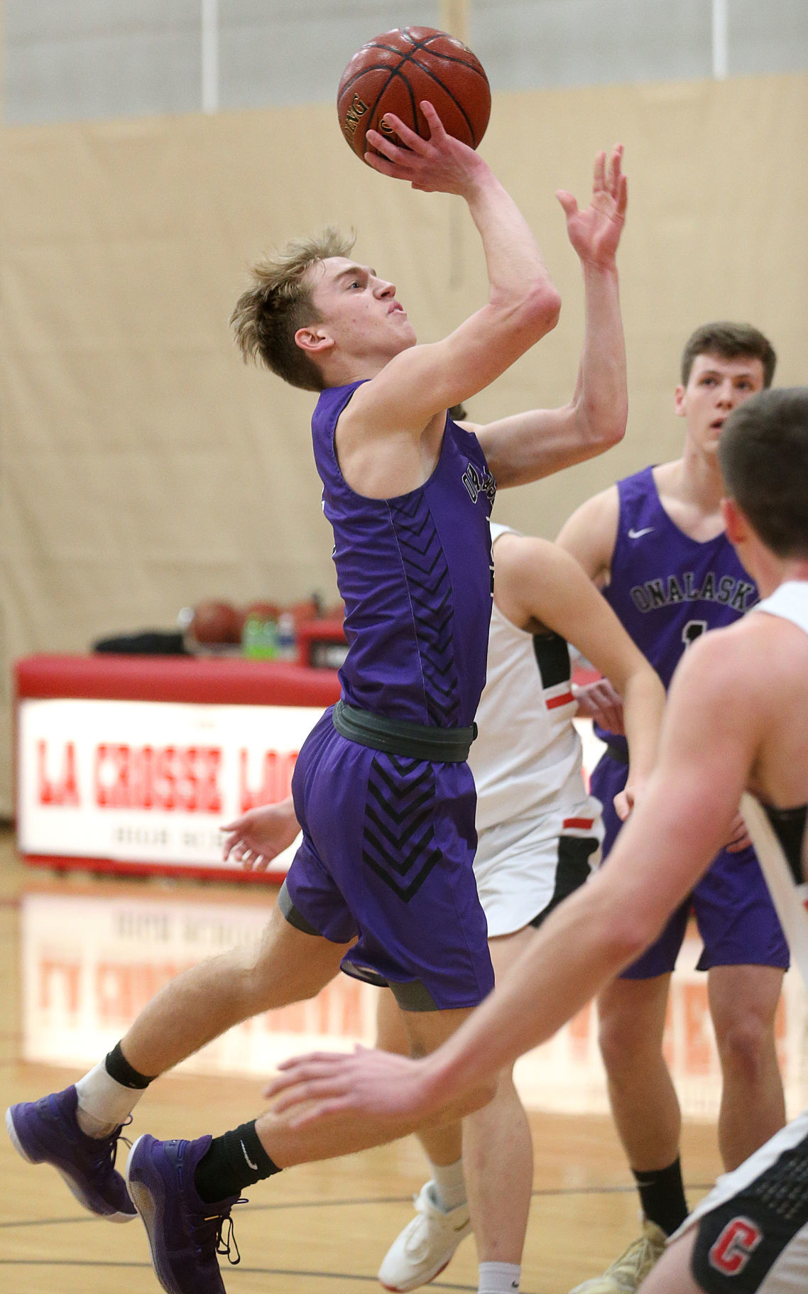 March 12: Onalaska vs La Crosse Central